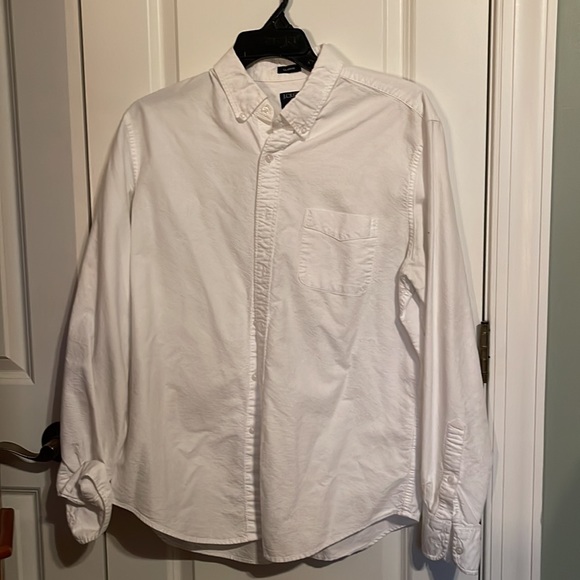 Mens J. CREW button down shirts, all sized large. - Picture 5 of 5